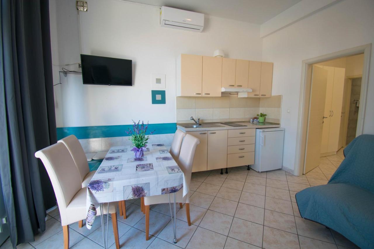 Family Apartment Manuela - Baska Voda Baška Voda Exterior foto